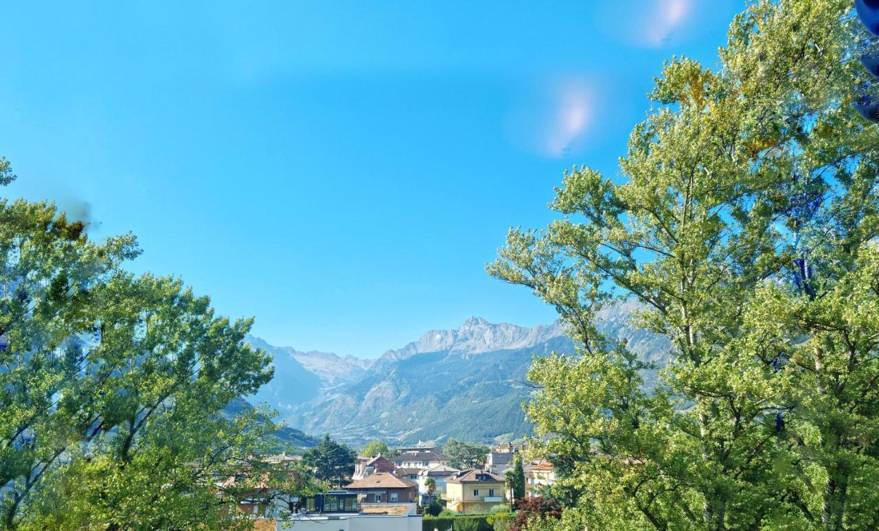 Bergblick Apartment In Zentrumsnaehe Mit Garage Merano Esterno foto